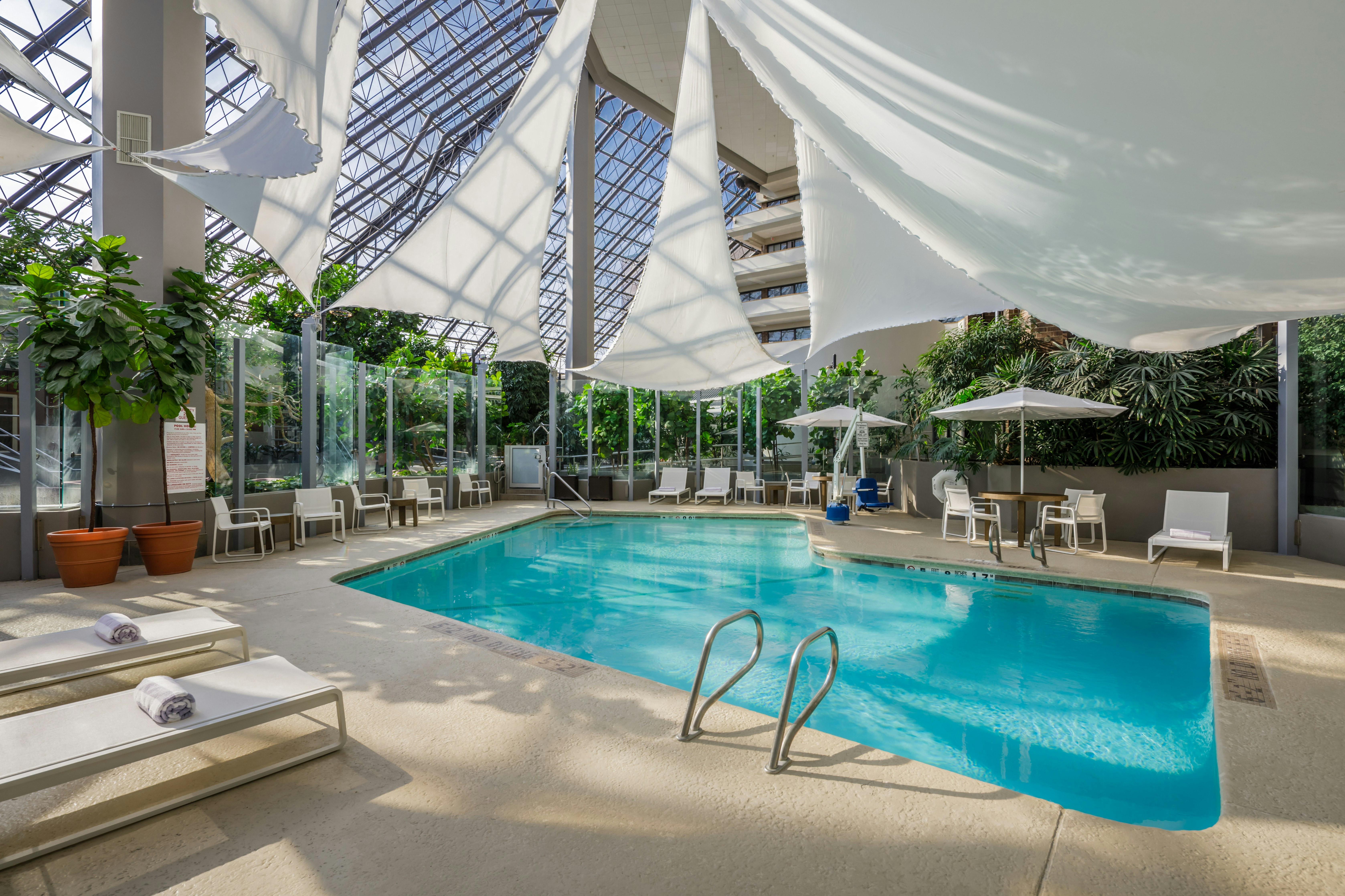 Doubletree By Hilton Hotel Rochester 79/80