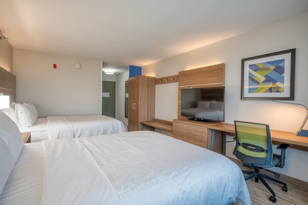Holiday Inn Express Hotel And Suites Greenville 11/55