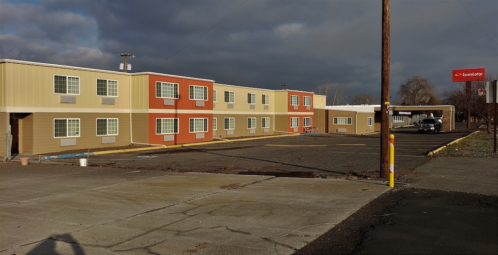 Econo Lodge Umatilla Columbia River Area 1/23