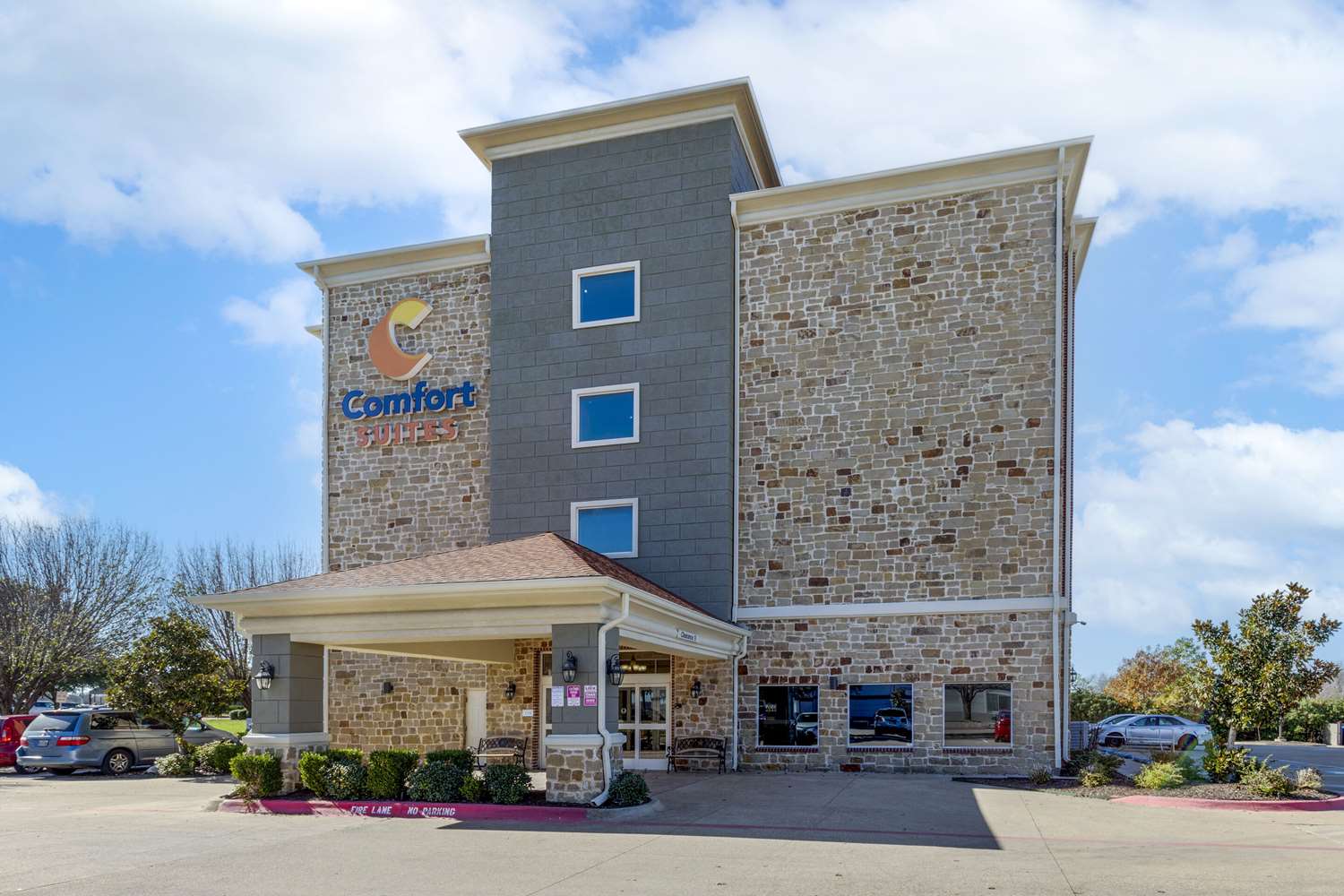 Comfort Suites Benbrook - Fort Worth Southwest 3/23
