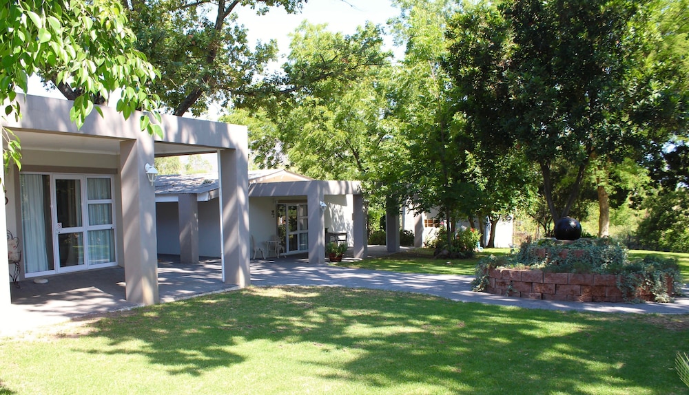 Paarl Nuwerus Lodge 26/36