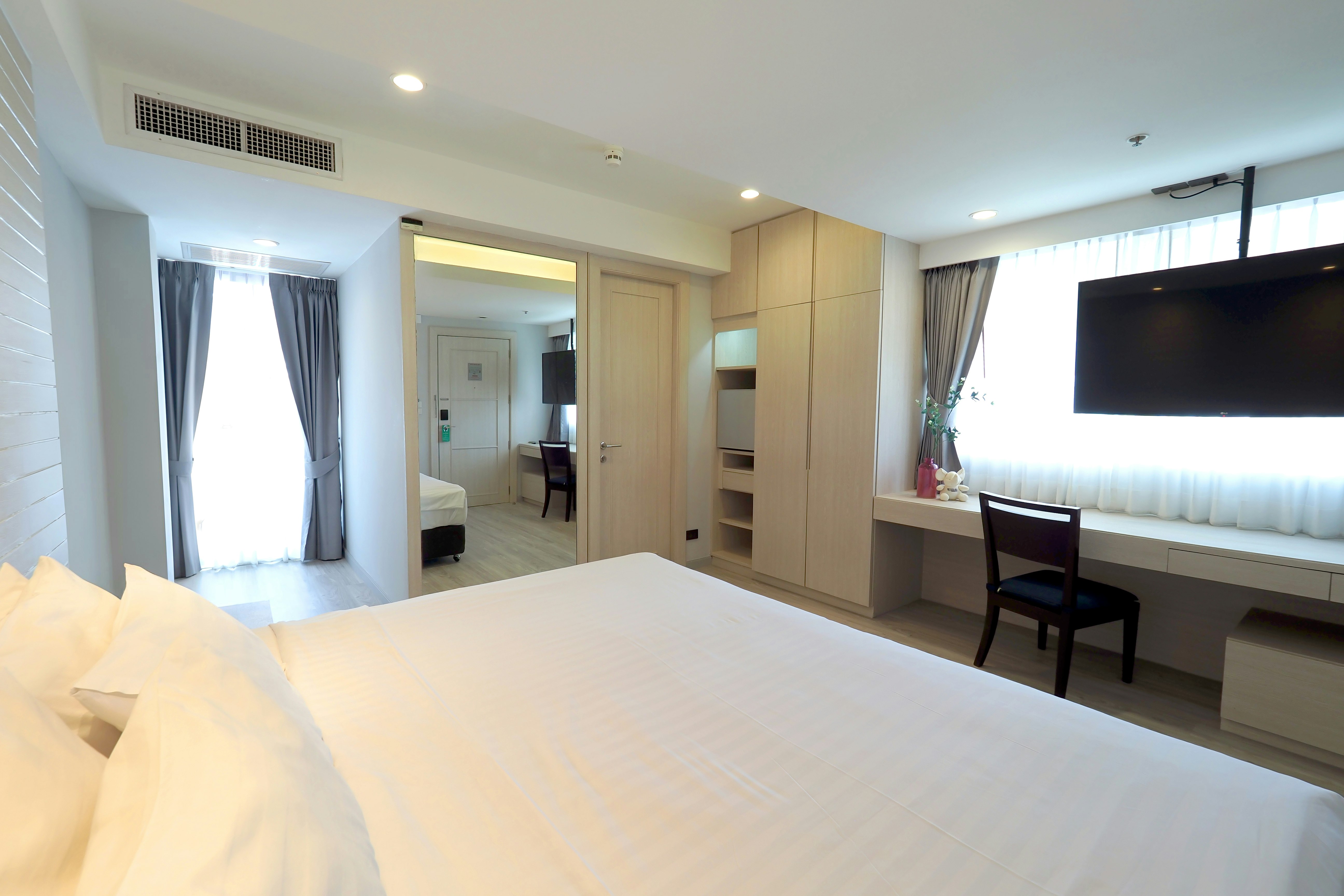 FuramaXclusive Sathorn 48/82