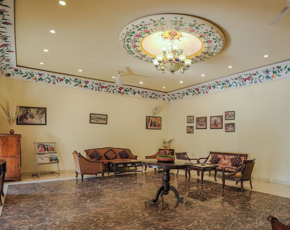 RAJ PALACE 10/50