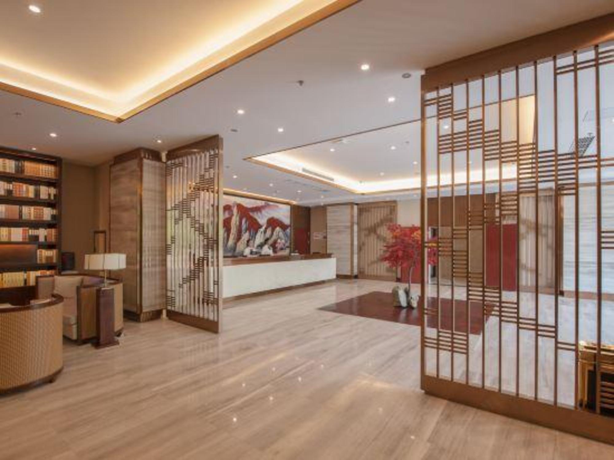 Xinhua Hotel Chongqing Kaizhou 9/28