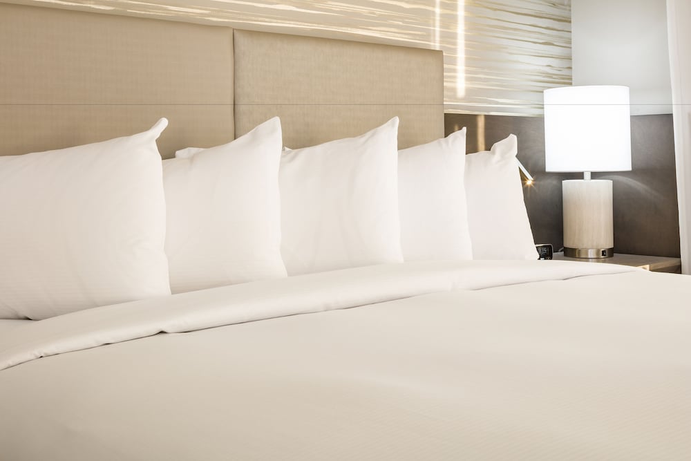 Doubletree By Hilton Boston Logan Airport Chelsea 20/48