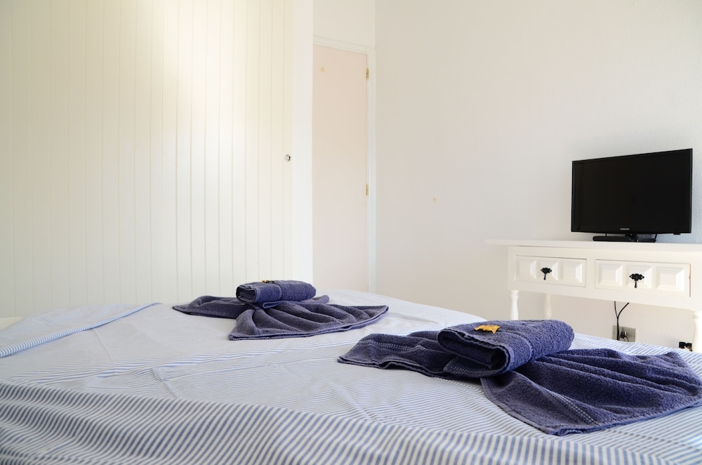 Calypso Oasis Apartments 21/65