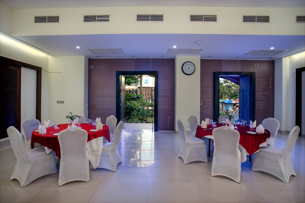 Hotel Grand Park Barisal 29/54