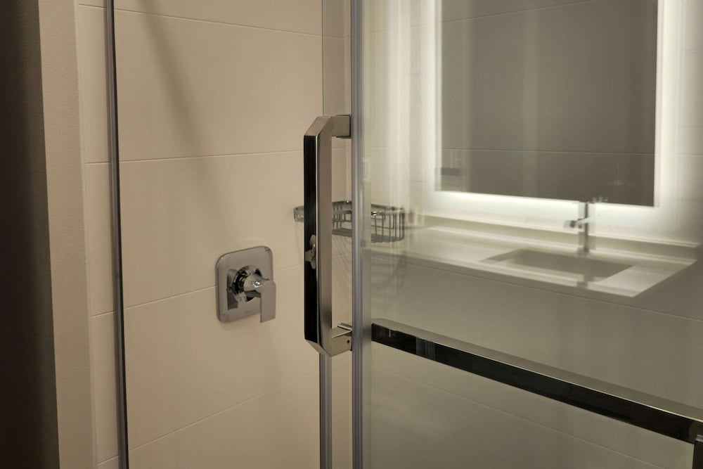 غرفة قياسية بسرير كينج، Comfort Inn & Suites at Sanford Sports Complex 8/8