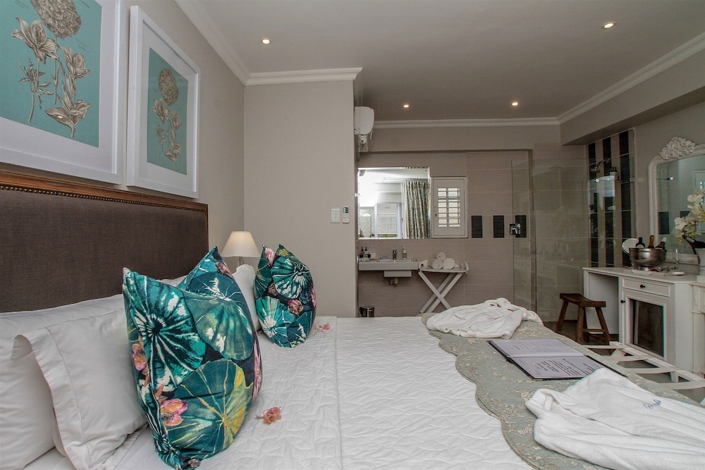Sandals Guest House 34/77