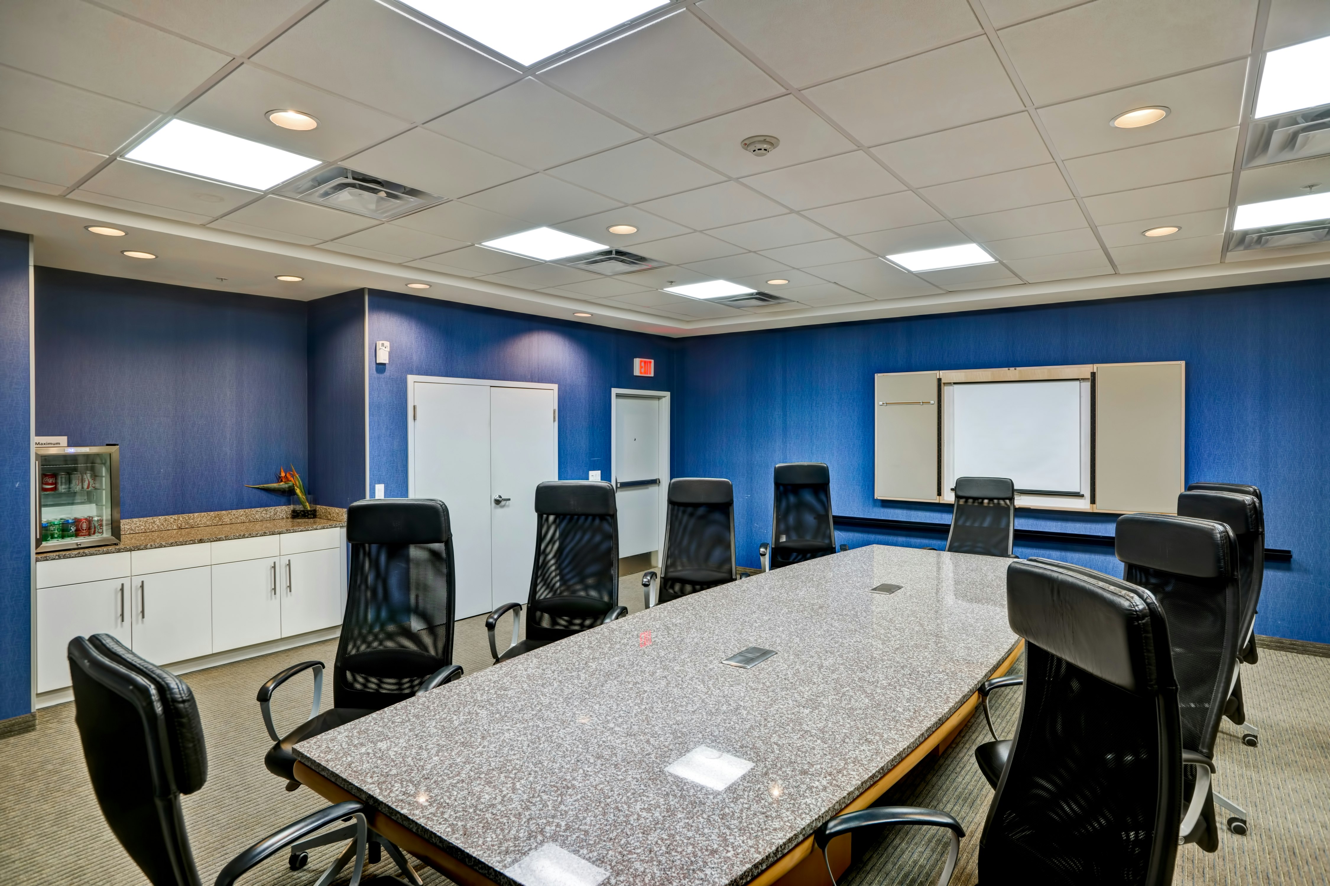 Hampton Inn and Suites Sarasota/Bradenton-Airport 52/68