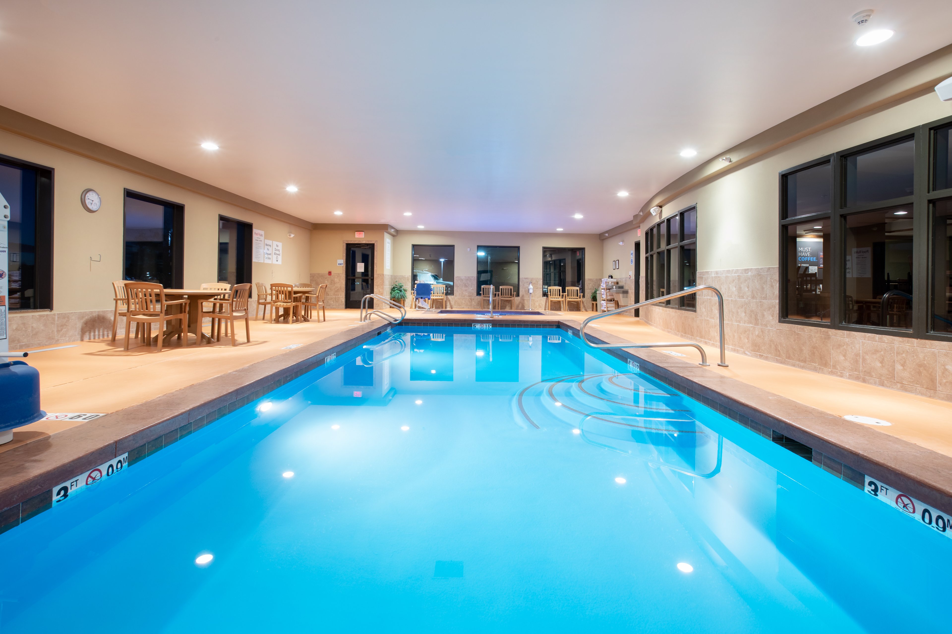 Holiday Inn Express Hotel And Suites Lander 27/50