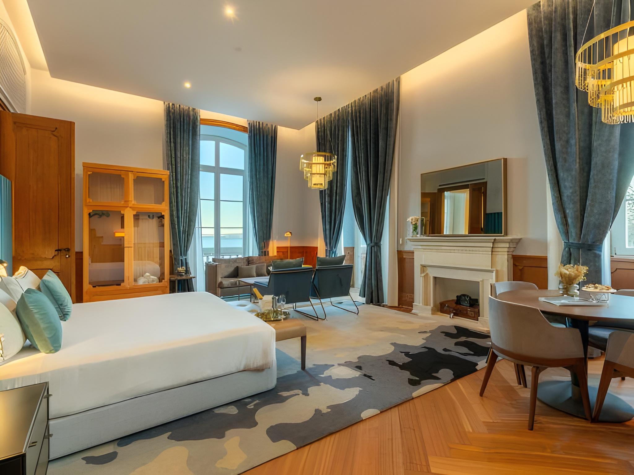 Master, Suite, River View