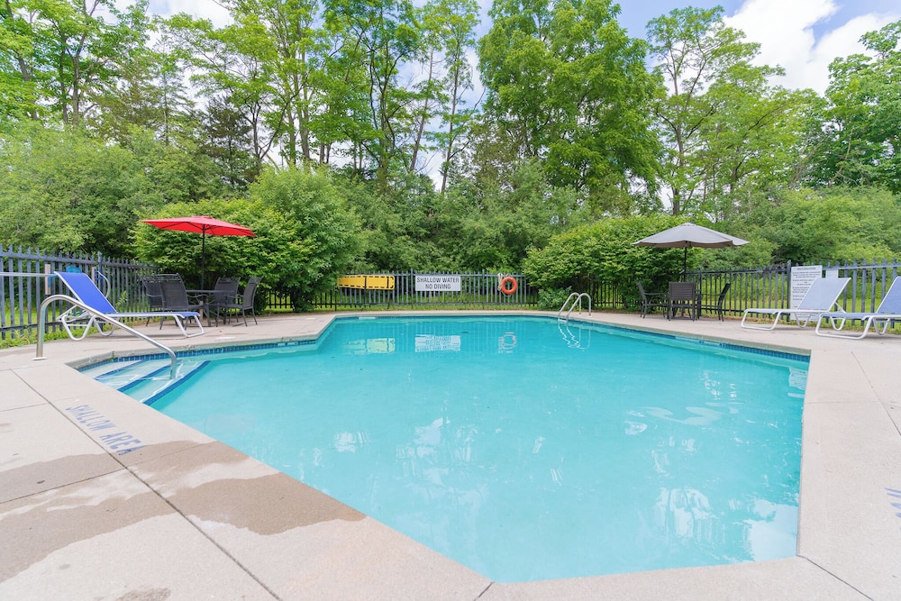 Westover Inn 42/69