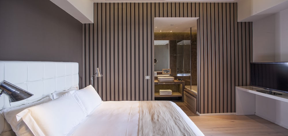 Aqua Blu Boutique Hotel and Spa - Adults Only 35/70