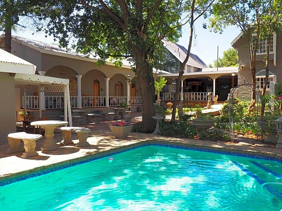 Hobbit Boutique Hotel 31/32