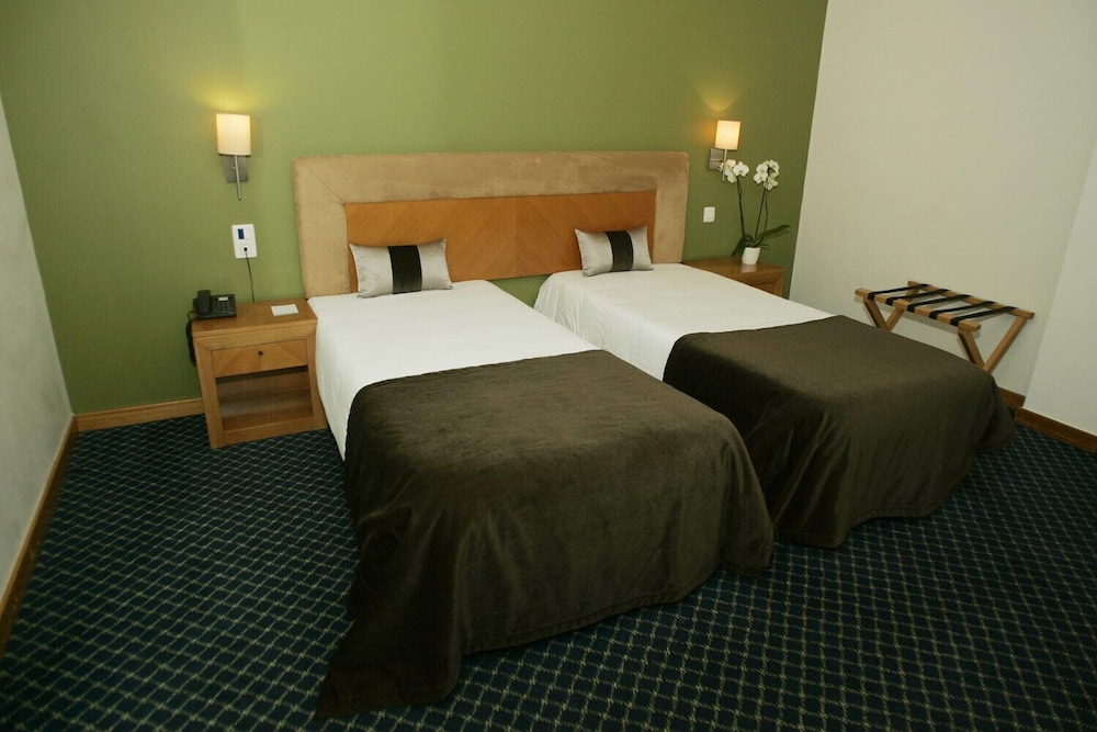 Quiaios Hotel 8/28
