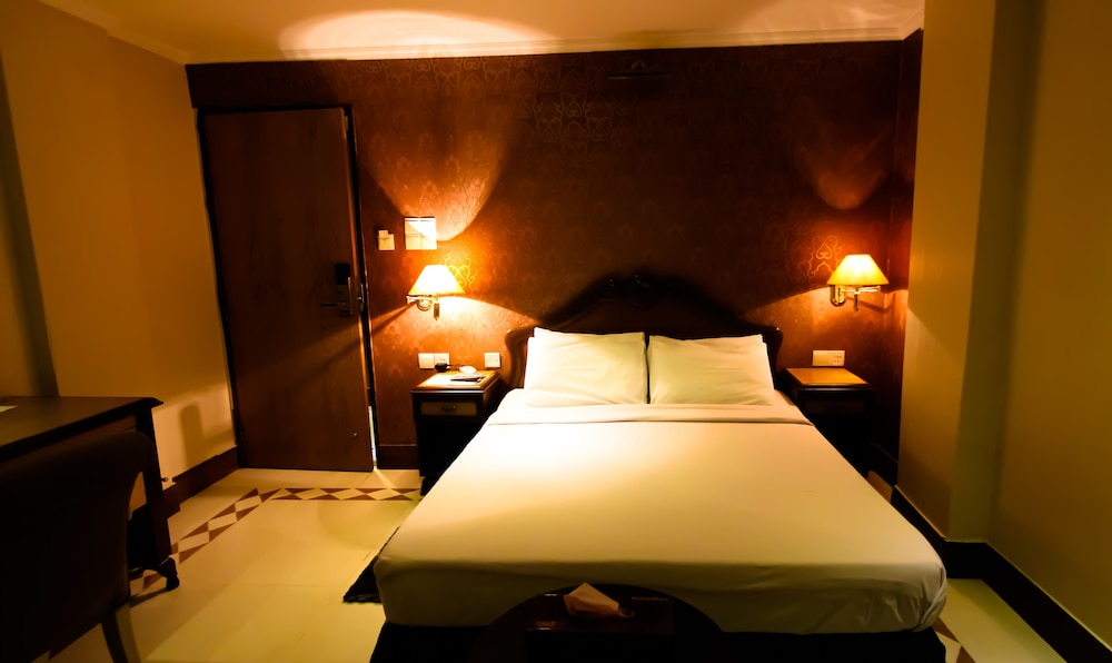 Sea Shell Hotel 25/40