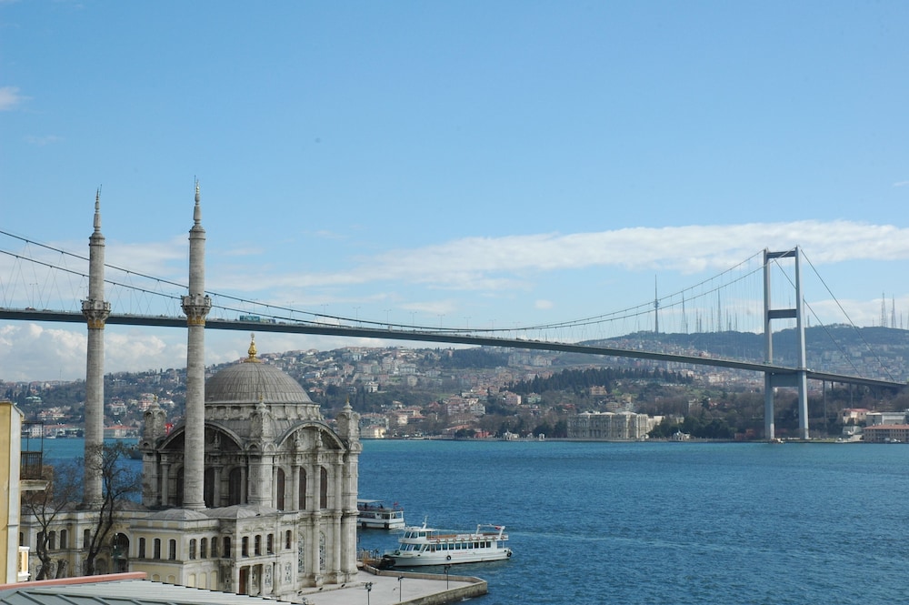 Radisson Blu Bosphorus Hotel 76/80