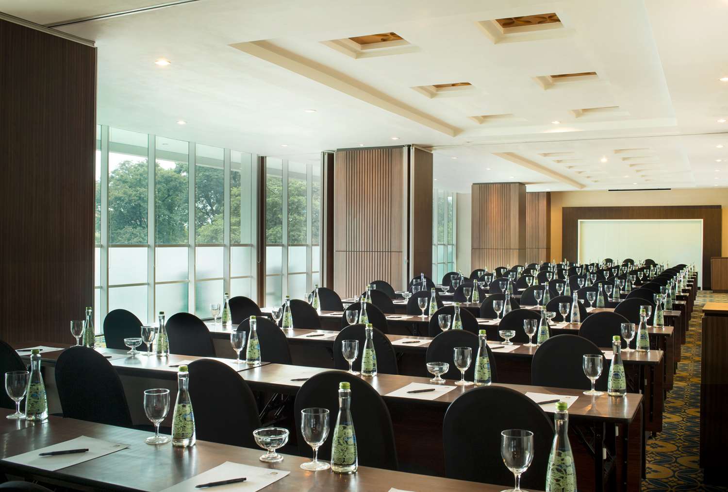 Best Western Premier La Grande Hotel 37/44