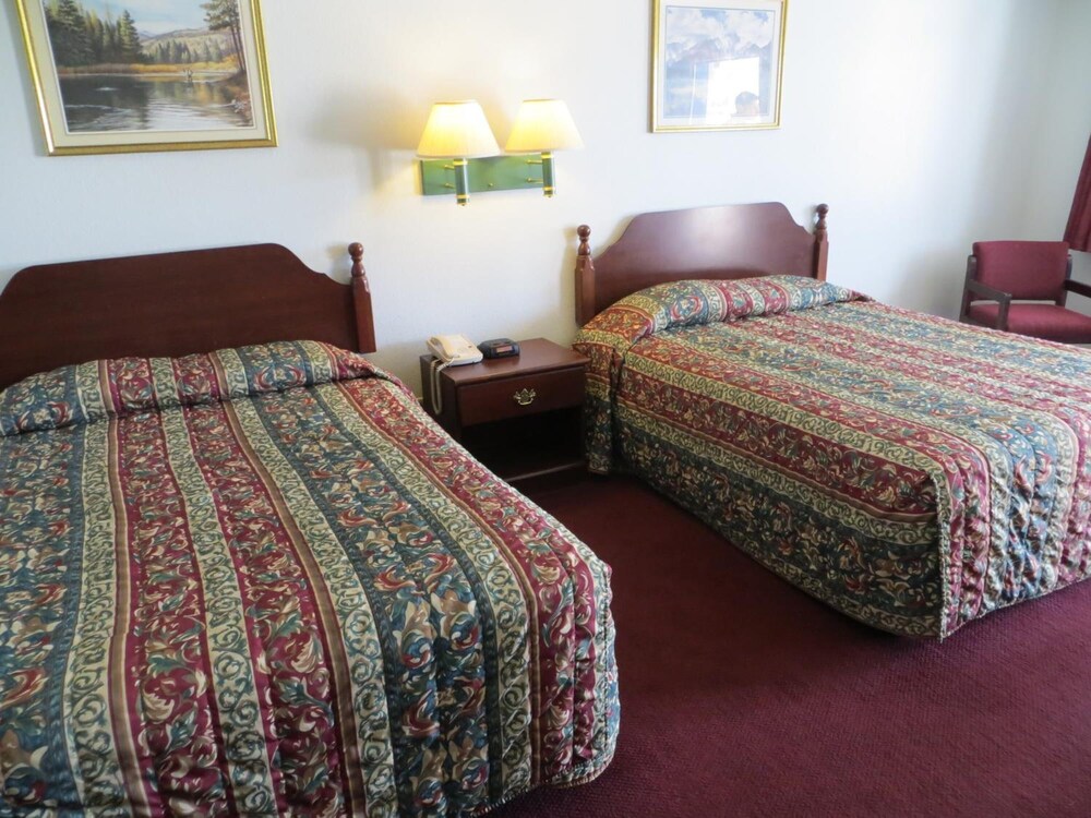 The Executive Inn Suites 30/67