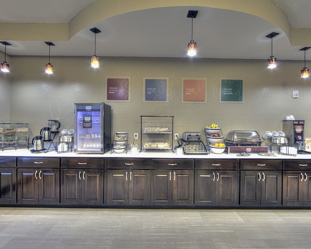 Comfort Inn & Suites Fort Worth West I-30 NAS JRB 31/40
