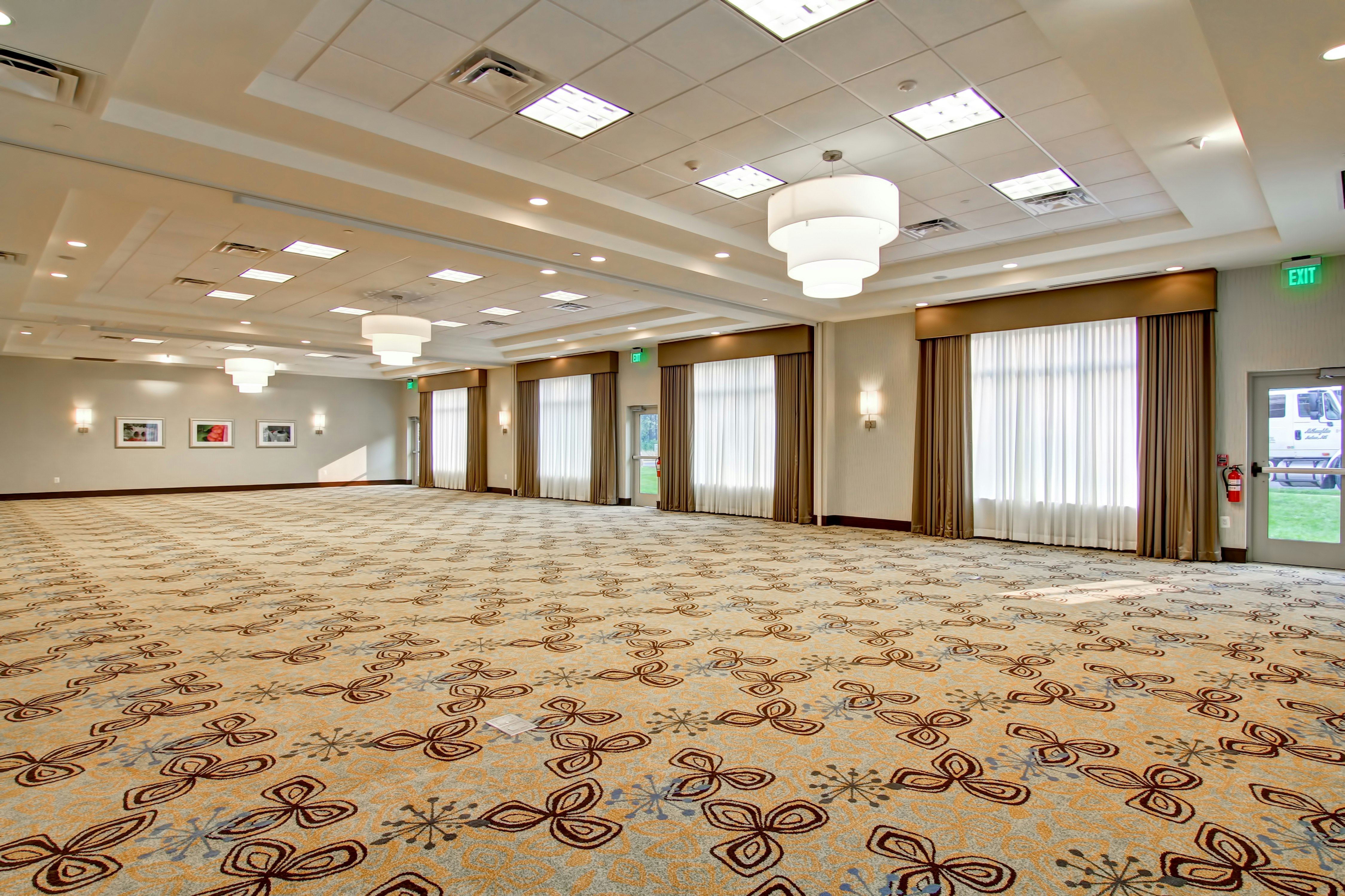 HILTON GARDEN INN WOODBRIDGE 17/20