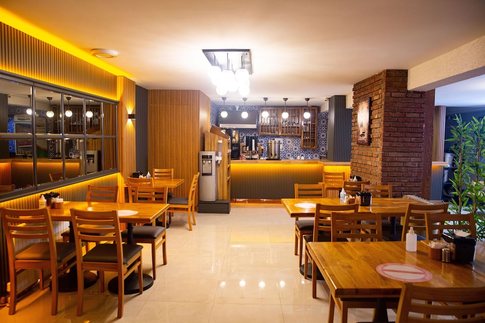 Emirtimes Hotel Kadikoy 51/67