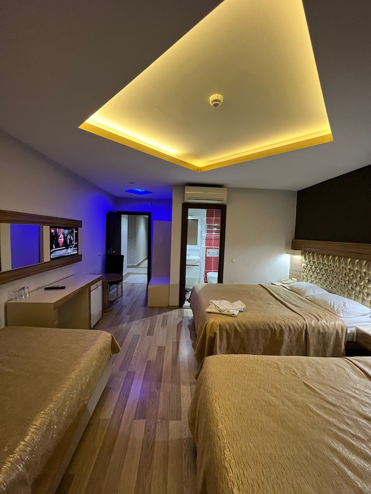 Grand Ezel Hotel 24/50