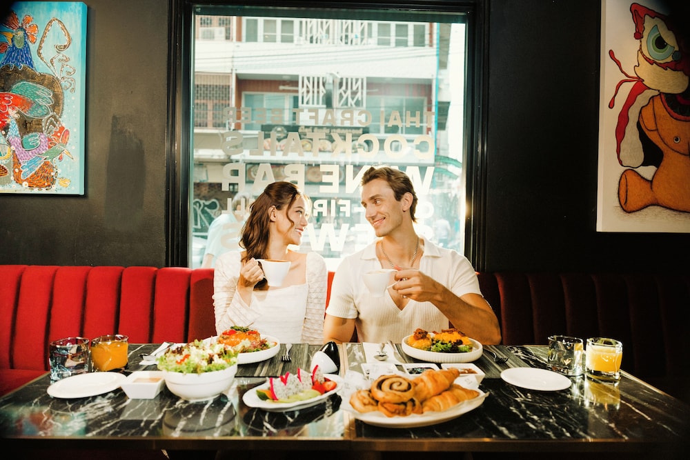 The Gravitique Hotel Khaosan 34/50