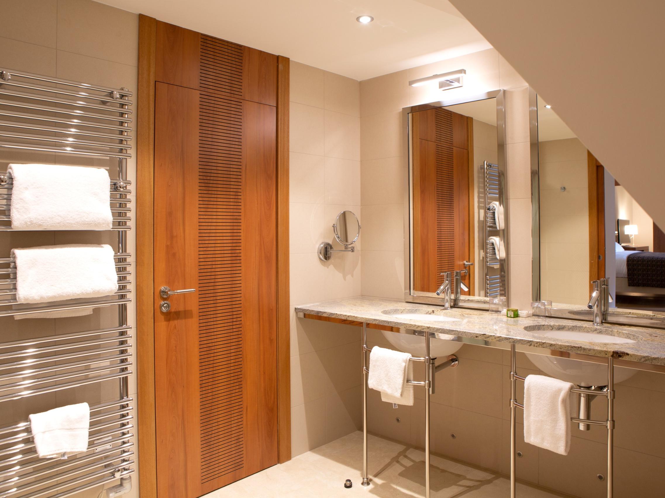 HOTEL LE CLOS DE LA VOUGE 16/16