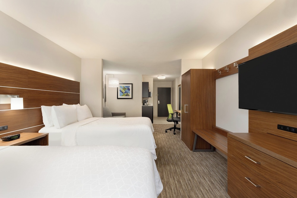 Holiday Inn Express Hotel Suites Opelika Auburn 28/71