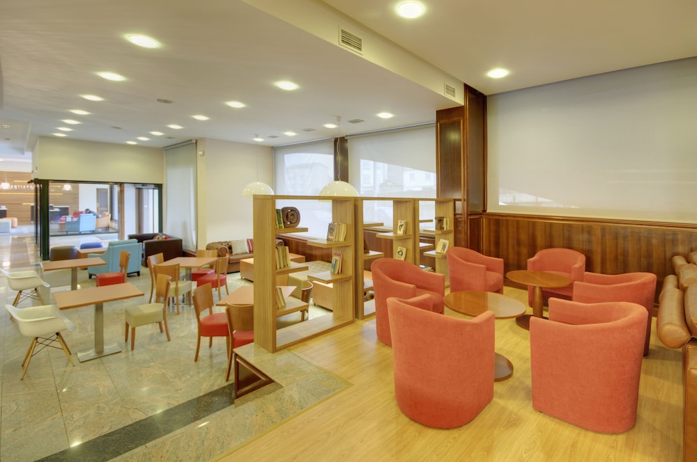 Hotel Santiago Plaza Affiliated By Melia 63/81