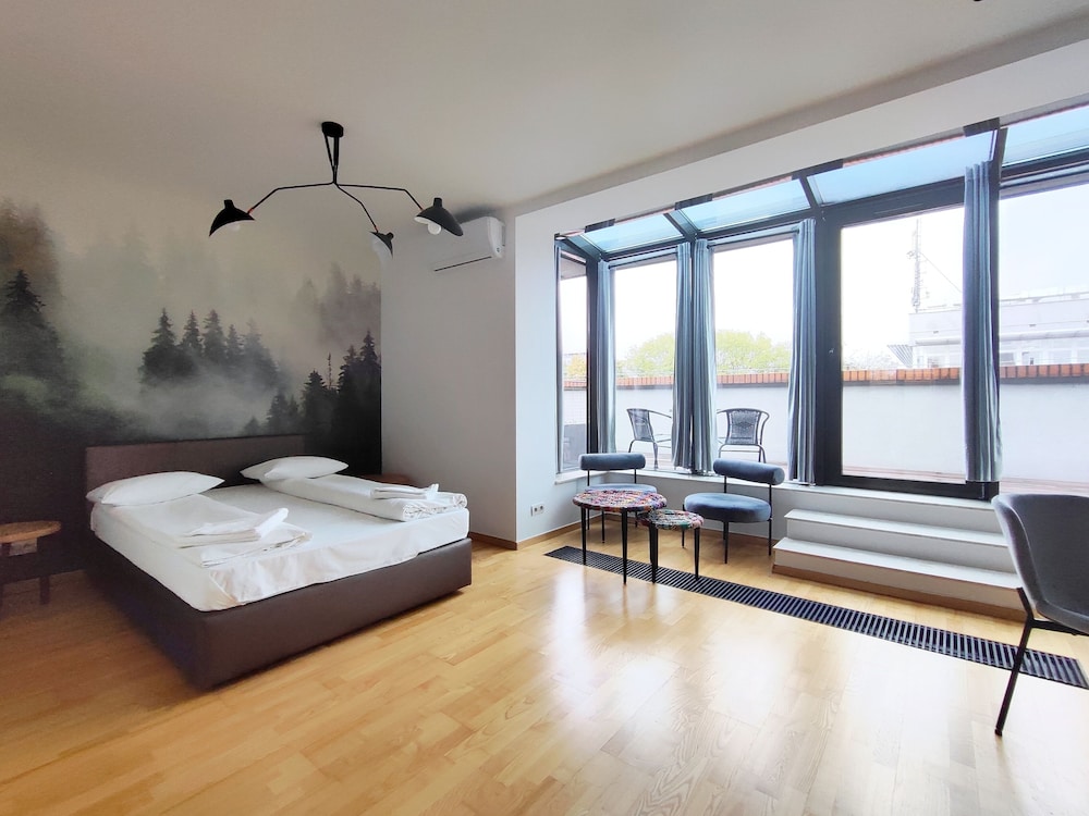 Tower, Panoramic, Queen Bed, Balcony، Turnau City Aparthotel 4/10