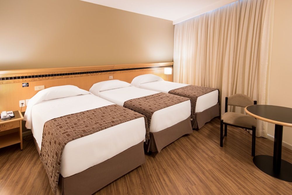 Hotel Golden Park Internacional Foz & Convencoes By Nacional Inn 14/50