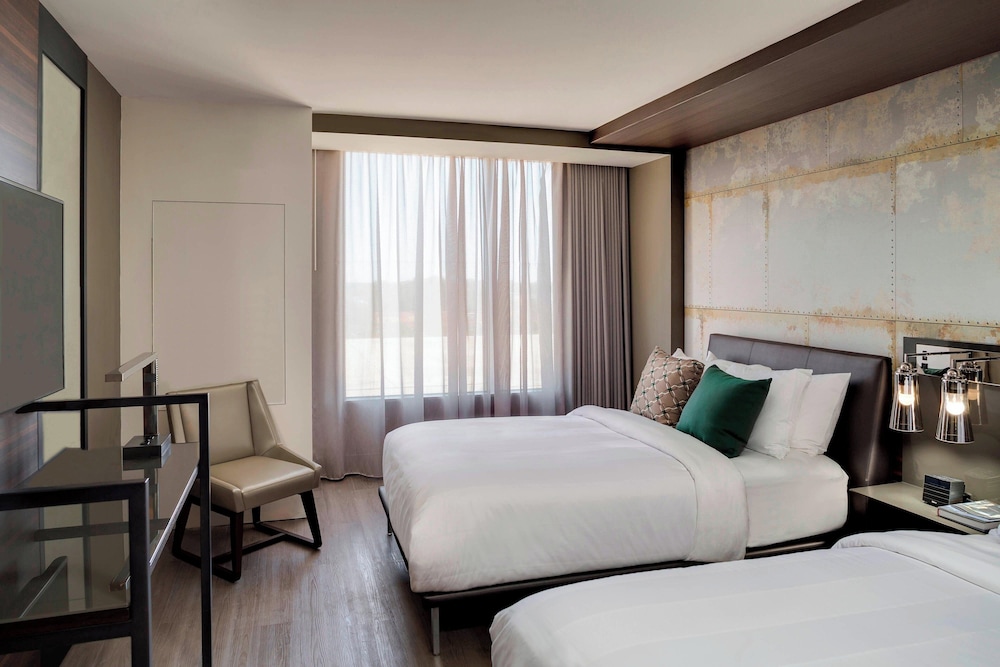 ROOM, 2 QUEEN BEDS, CORNER