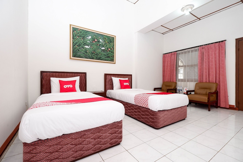 Super OYO Capital O 1644 Hotel Griya Kencana 19/59
