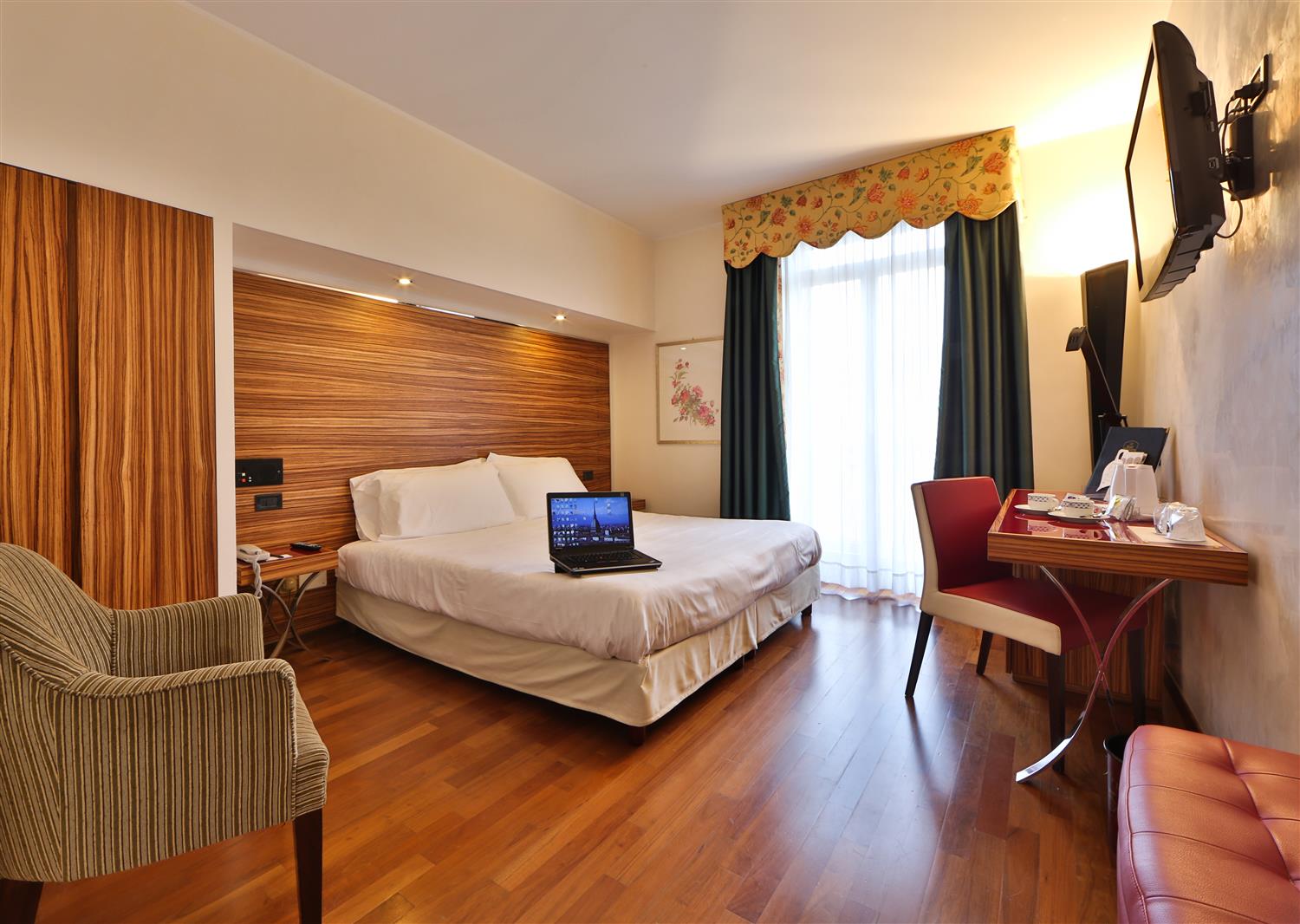 Classic, French Bed