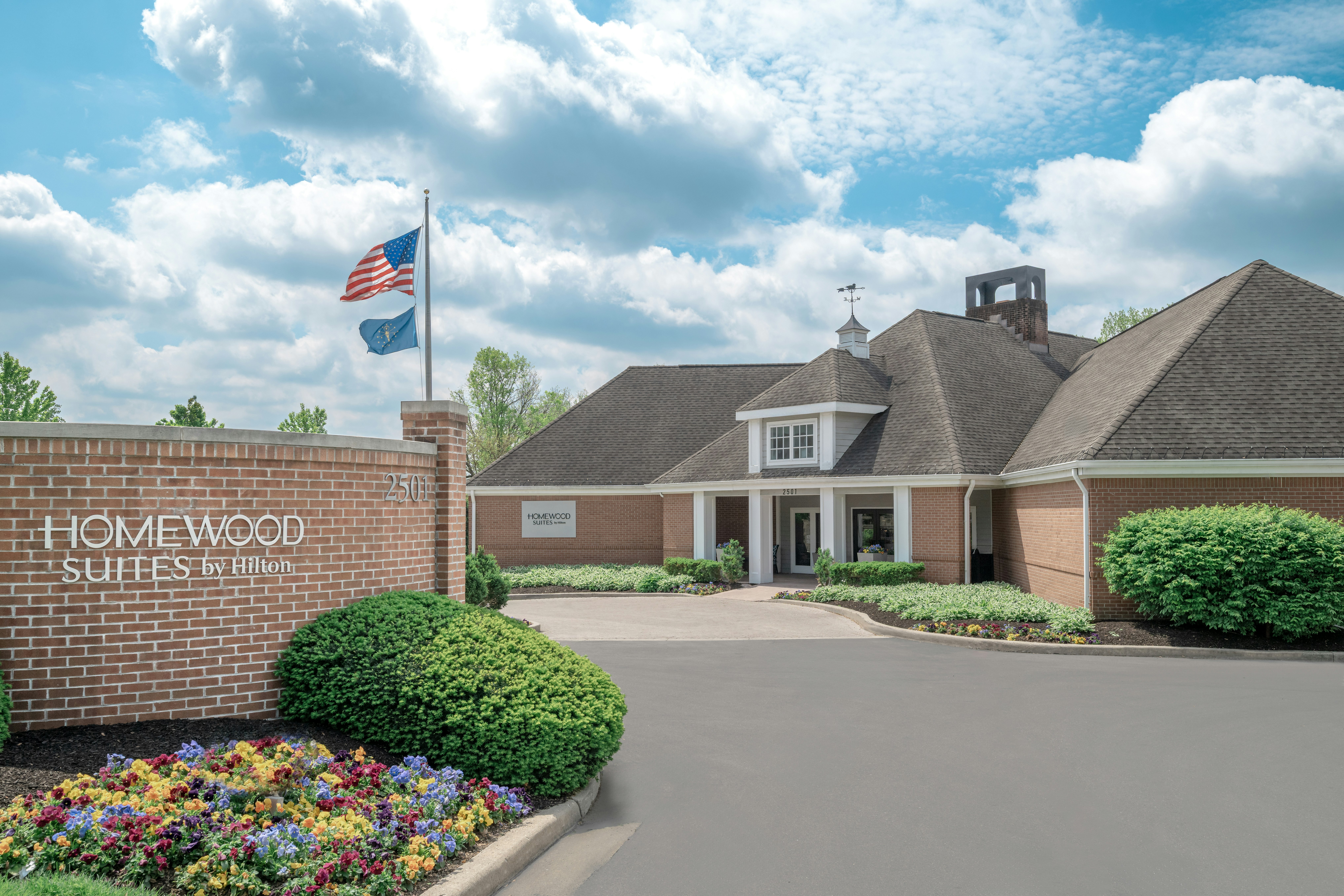 Homewood Suites by Hilton Indianapolis At The Crossing 14/17