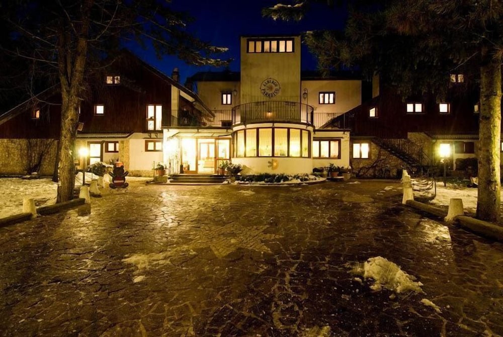 LH Albergo Il Paradiso 28/38