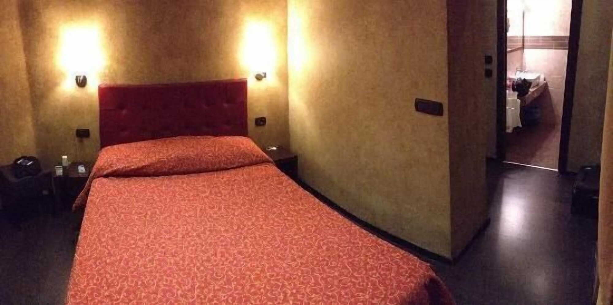 ECONOMY, DOUBLE BED