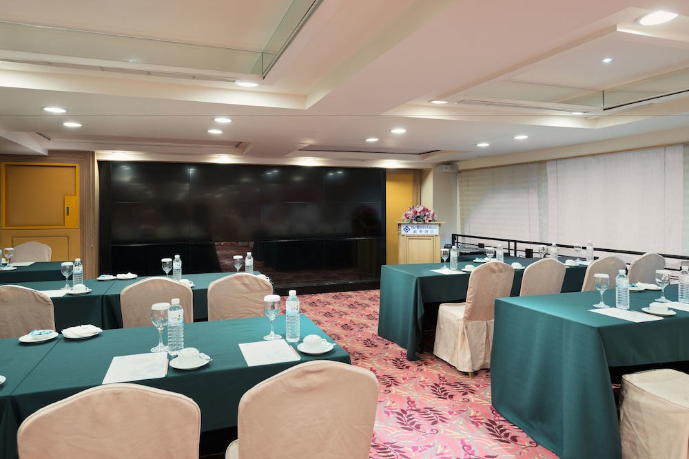 The Riviera Taipei Hotel 67/71