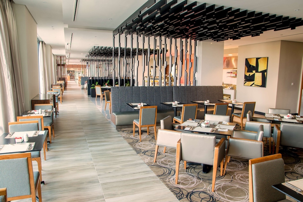 Hilton Garden Inn Nairobi Airport 52/67