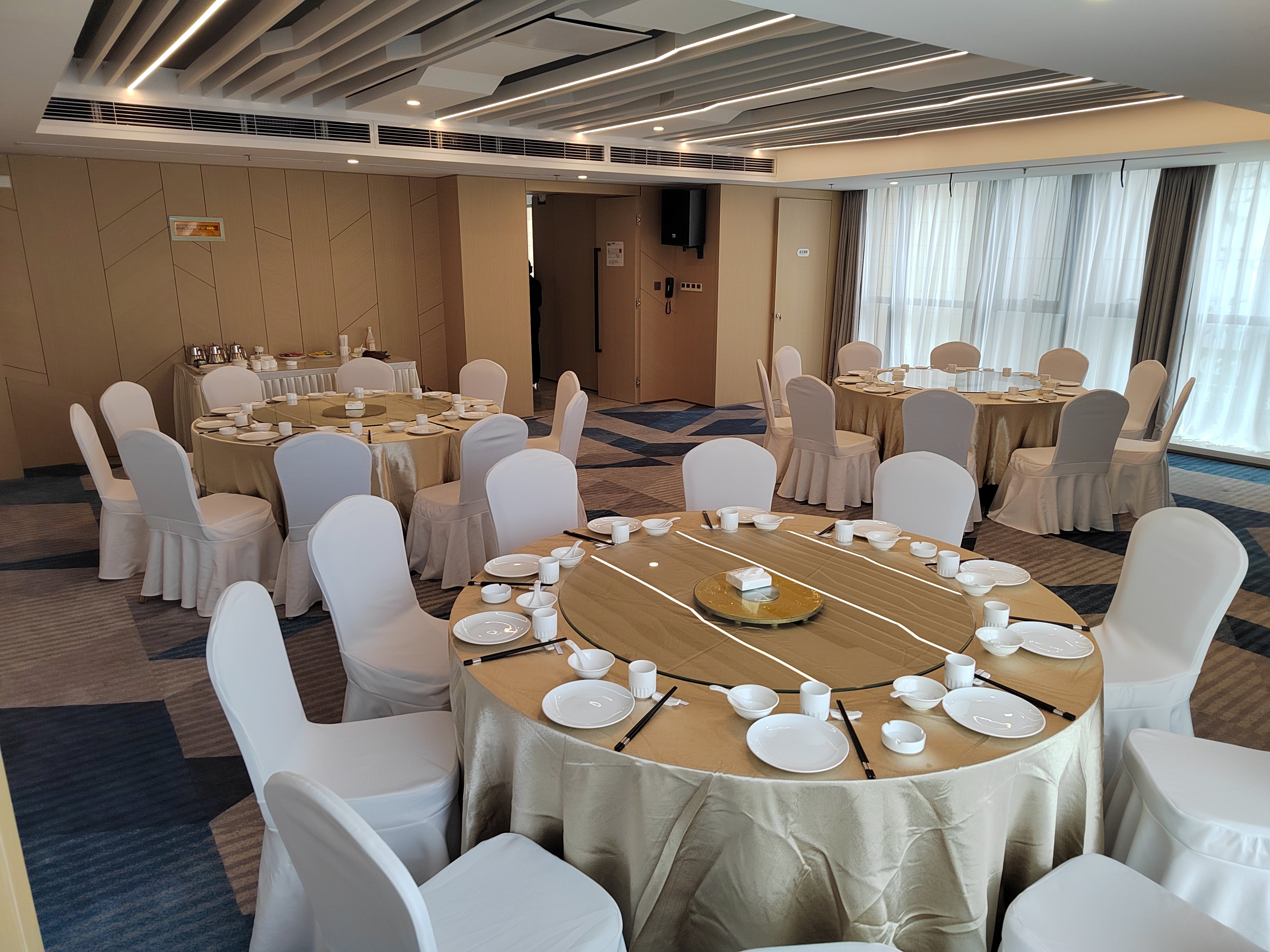 Holiday Inn Express Linyi North New District 39/47