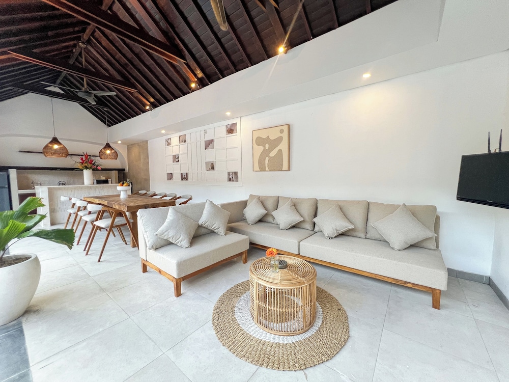 Apple Villa & Suite Seminyak 54/73