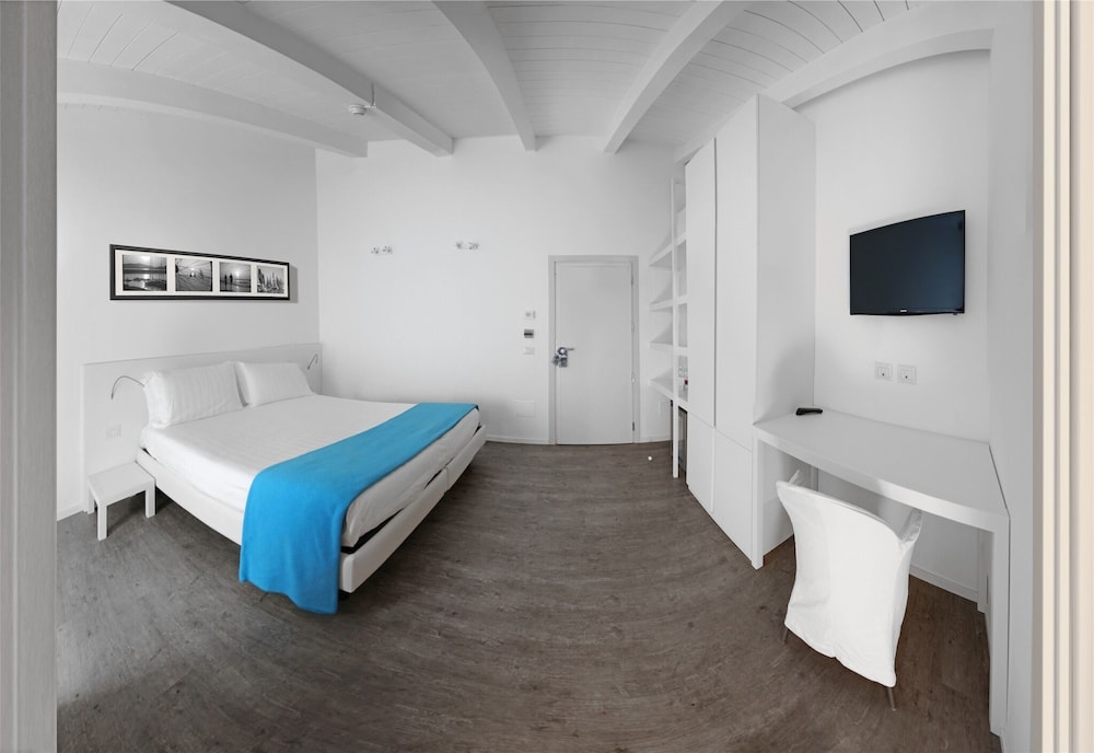 Hotel Europa Monetti 13/49