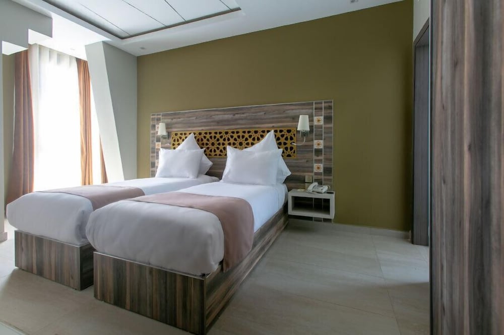 Hotel Madaure 35/58