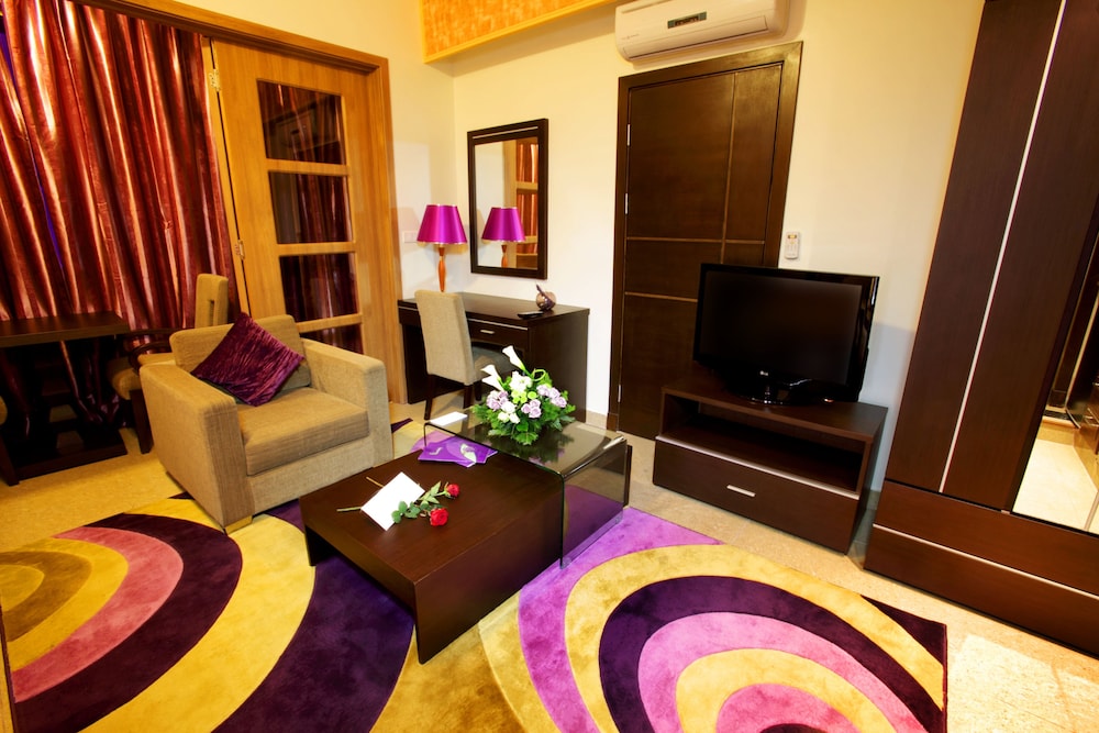 Lavender Home Hotel 41/56