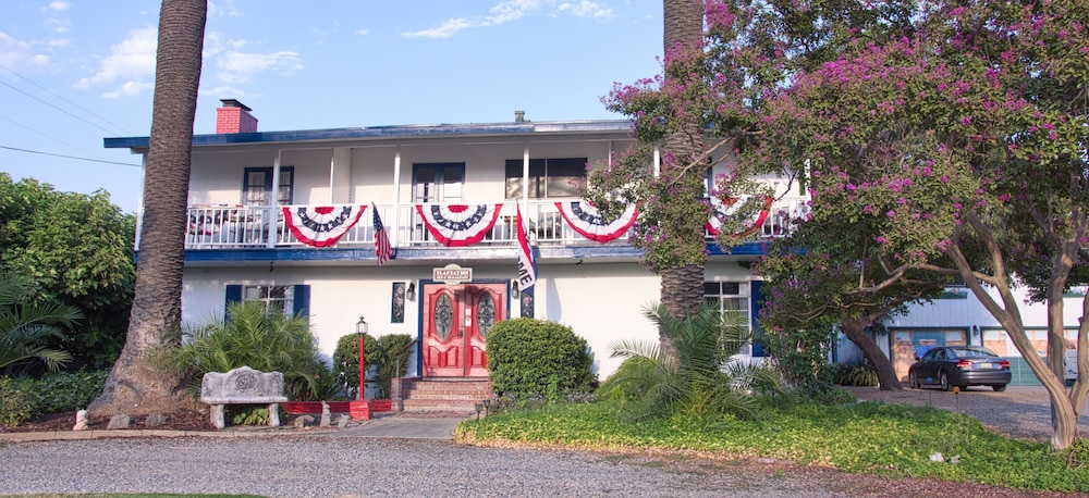 Plantation Bed & Breakfast 33/50