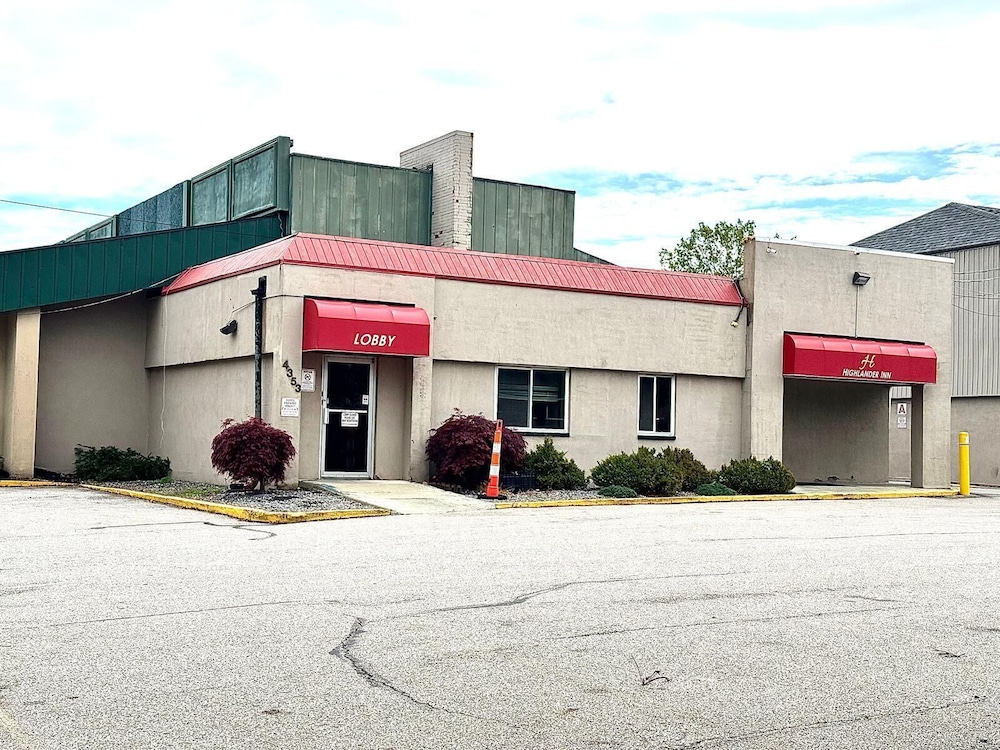 Highlander Inn Cleveland Beachwood Near I-480 in WARRENSVILLE HEIGHTS - OH
