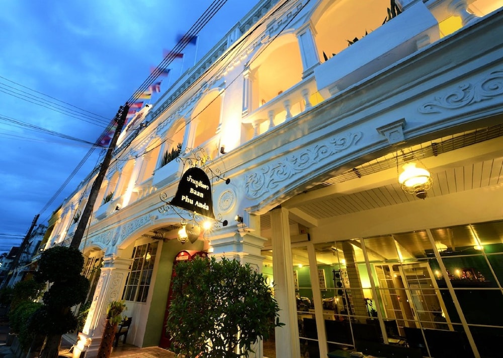Baan Phuanda Phuket 7/79